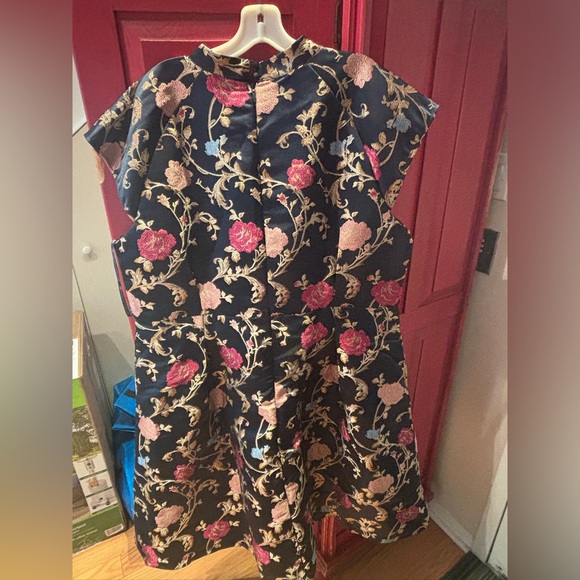 Chi Chi London Dresses & Skirts - Chi Chi brand new dress purchased at Nordstrom